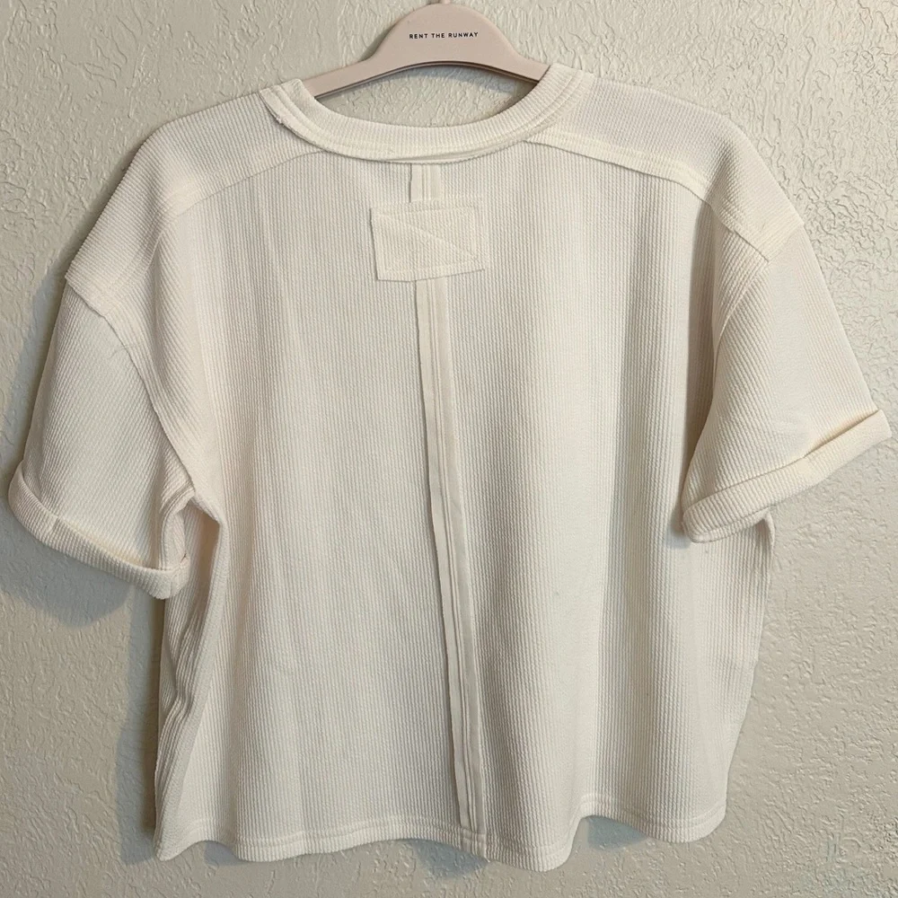 Relaxed Fit Ribbed Tee 🤍 - Picture 5 of 10